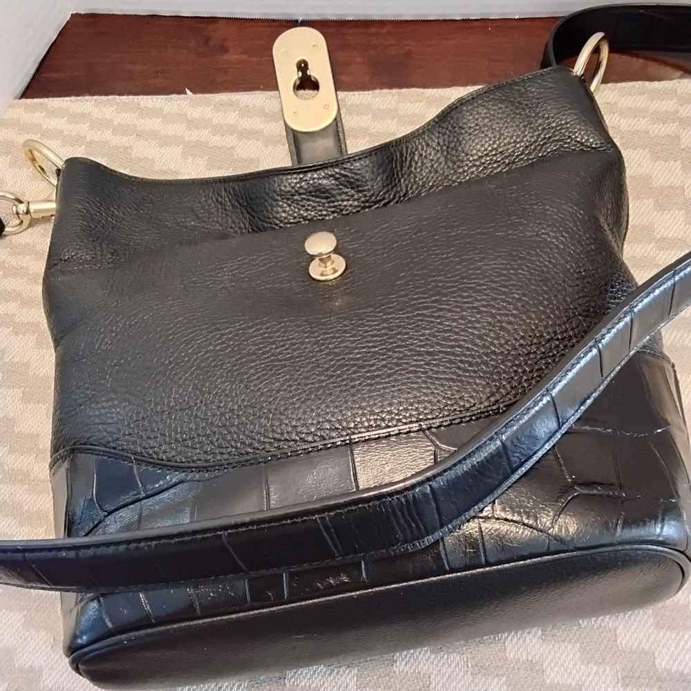 Coach Amber Pebbled Leather With Embossed Crocodile. F-72808 - Picture 2 of 7